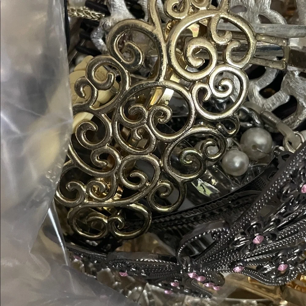 Vintage hair accessories grab bag